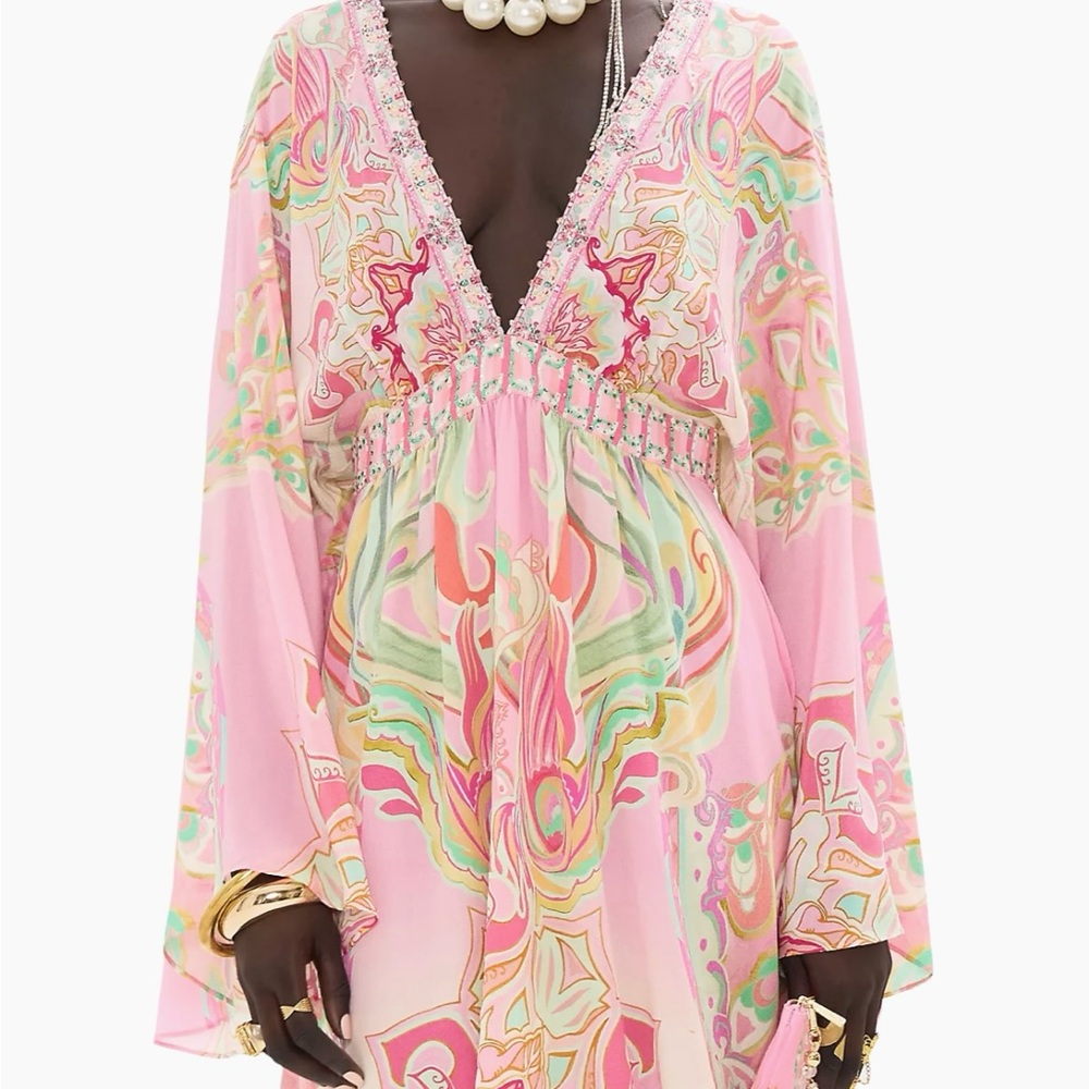 Camilla Gathered Kimono Mini Dress

Tea With Tuschinski